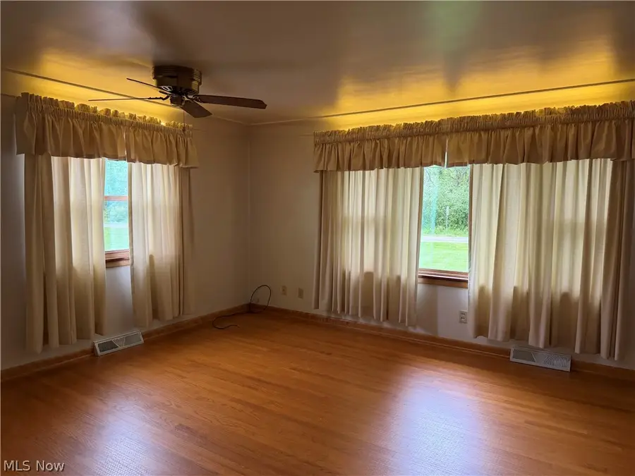 4805 Hoagland Blackstub Road, Cortland, OH 44410 - #2