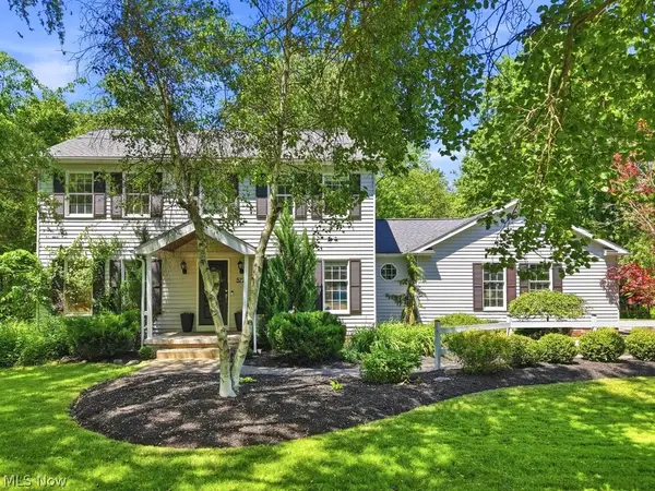5776 Williamsburg Circle, Hudson, OH 44236