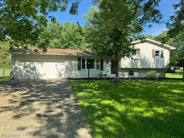 7068 Woodell Ne Avenue, Canton, OH 44721