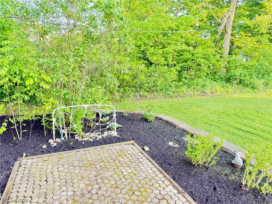 10187 Sperry Road, Kirtland, OH 44094 - #3