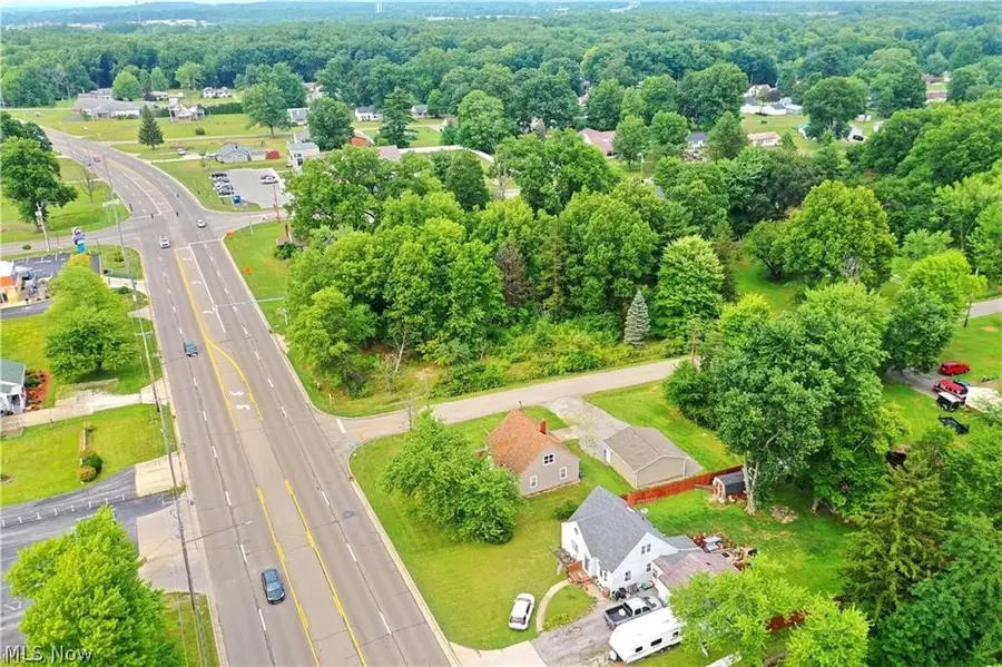 145 N Canfield Niles Road, Youngstown, OH 44515 - #2