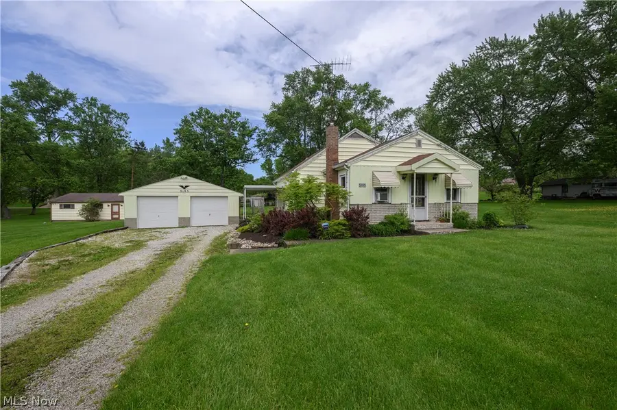 5185 Richville Sw Drive, Navarre, OH 44662 - #2