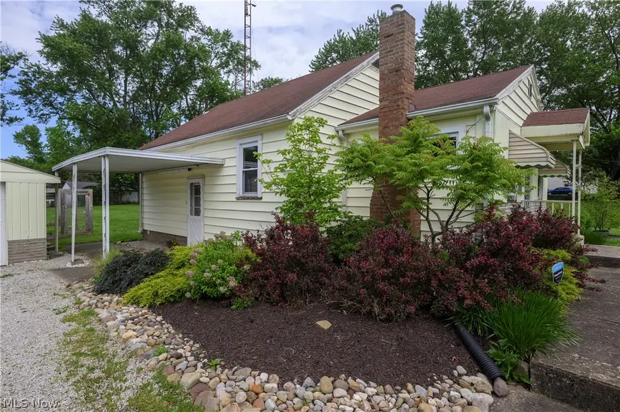 5185 Richville Sw Drive, Navarre, OH 44662 - #3