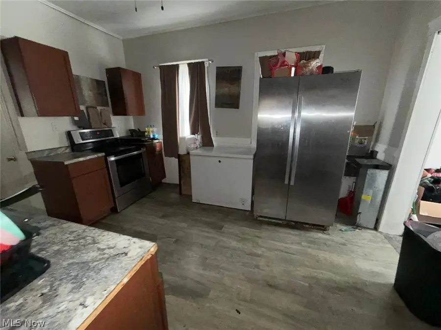 3942 Poe Avenue, Cleveland, OH 44109 - #3