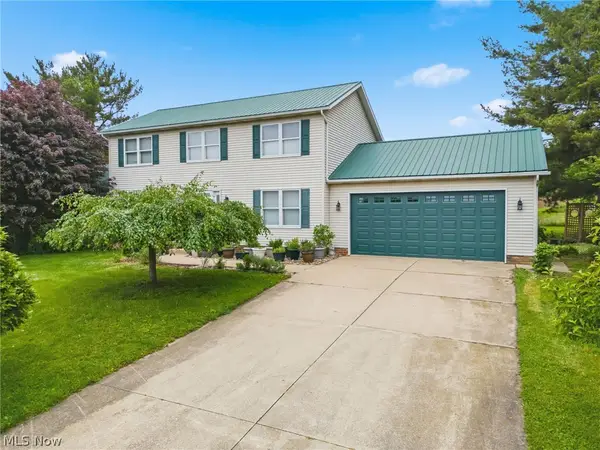 4839 Manchester Sw Avenue, Navarre, OH 44662