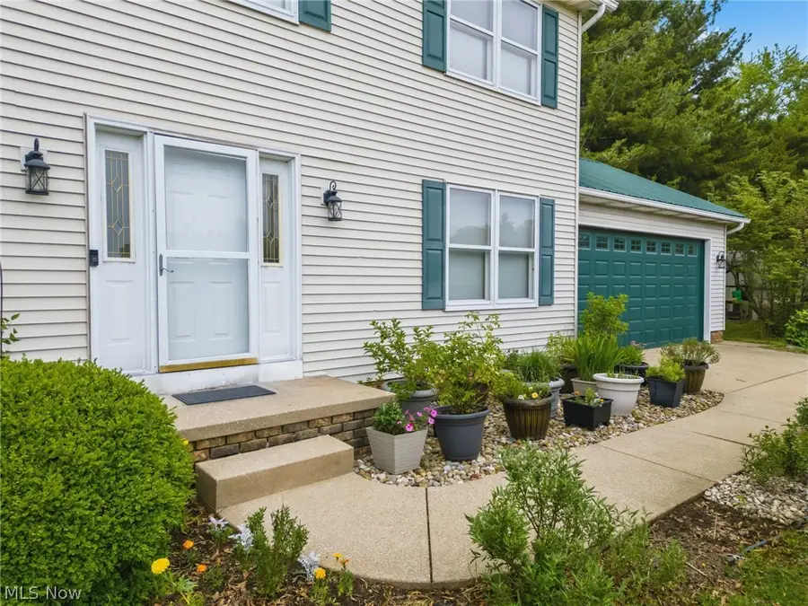4839 Manchester Sw Avenue, Navarre, OH 44662 - #3