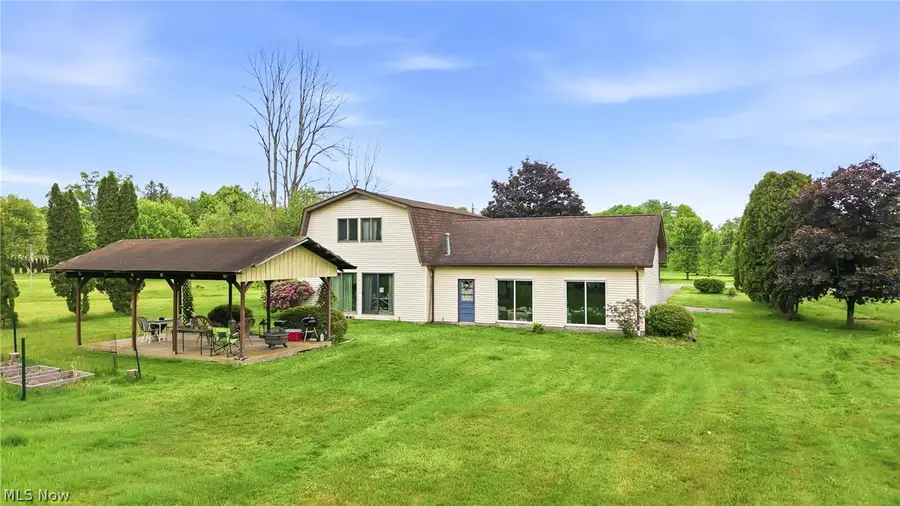 6667 Chestnut Ridge Road, Hubbard, OH 44425 - #3