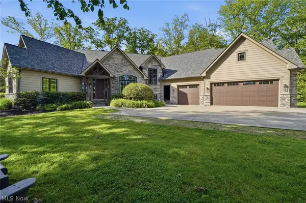 7230 Brighton Park Court, Chagrin Falls, OH 44023