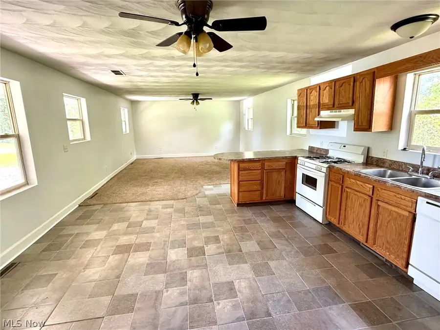 210 W Spring St, Marietta, OH 45750 - #2