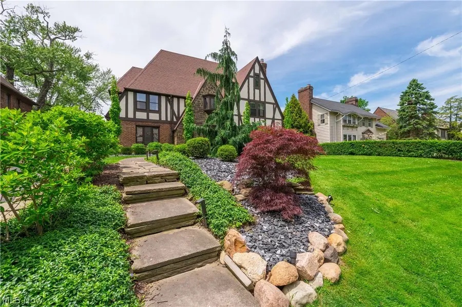 3002 Manchester Road, Shaker Heights, OH 44122 - #2