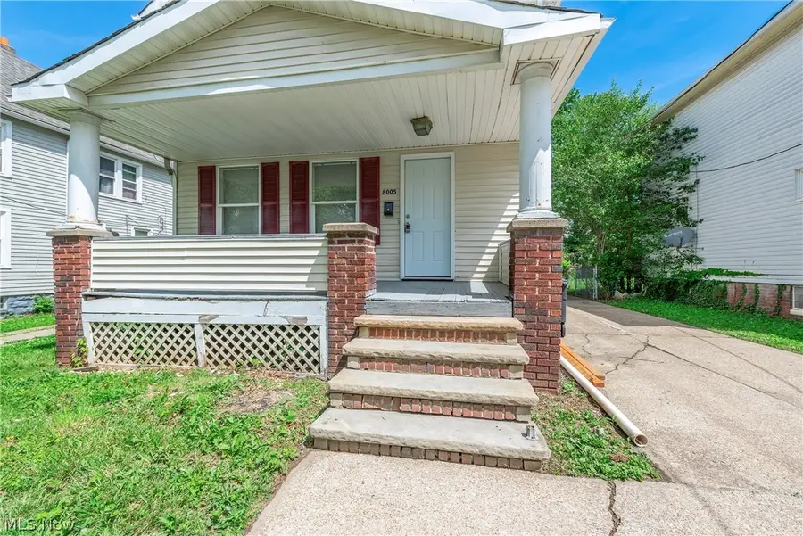 8005 Vineyard Avenue, Cleveland, OH 44105 - #2