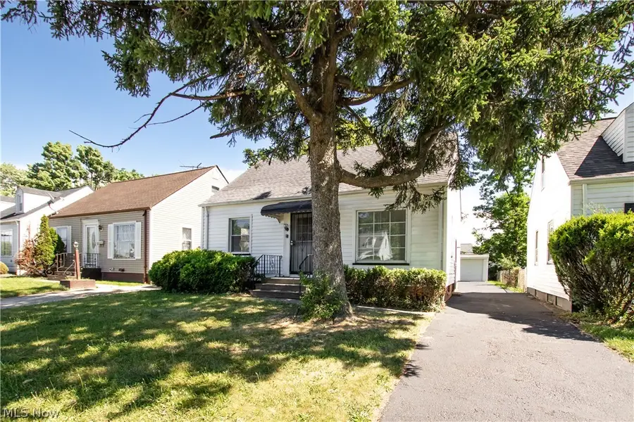 21412 Watson Road, Maple Heights, OH 44137 - #2