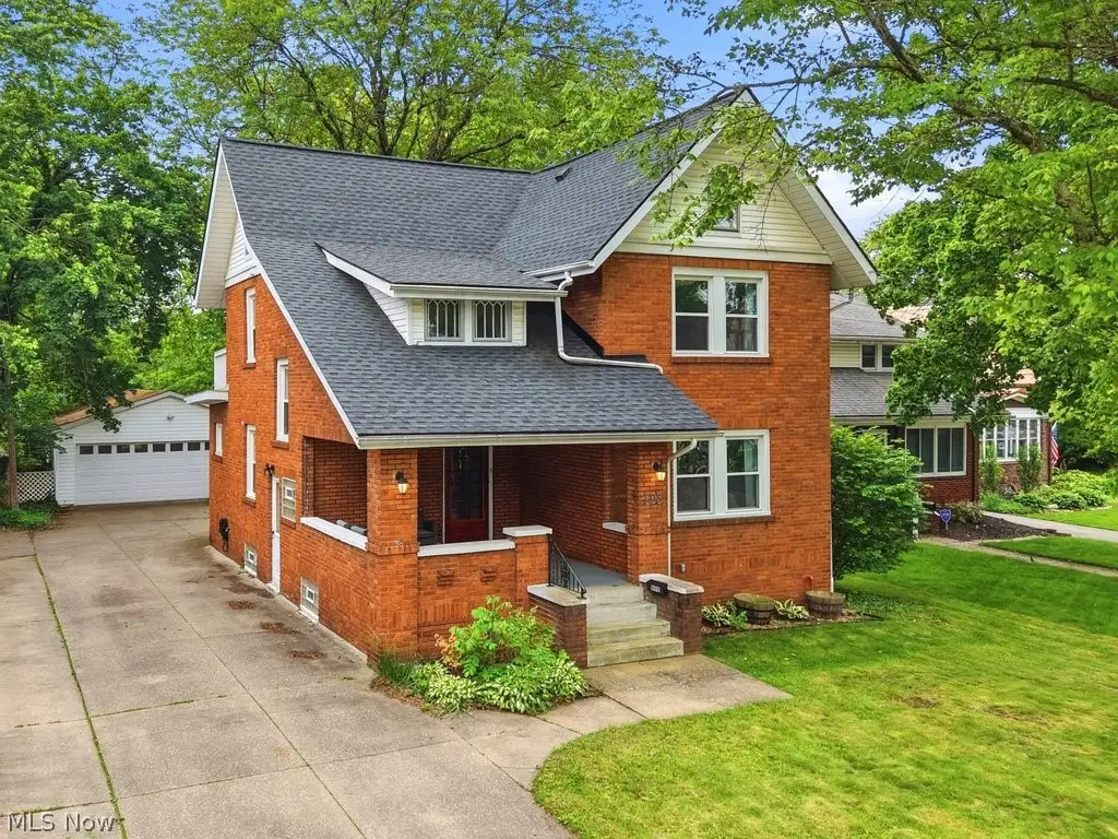 608 Chestnut Boulevard, Cuyahoga Falls, OH 44221 - #1
