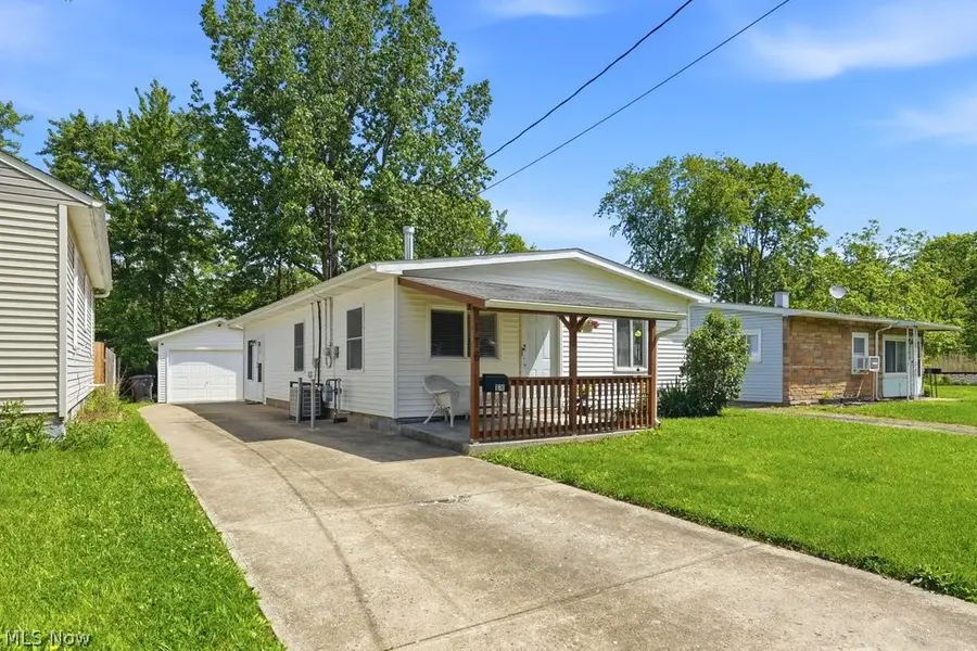 176 Clinton Avenue, Elyria, OH 44035 - #2