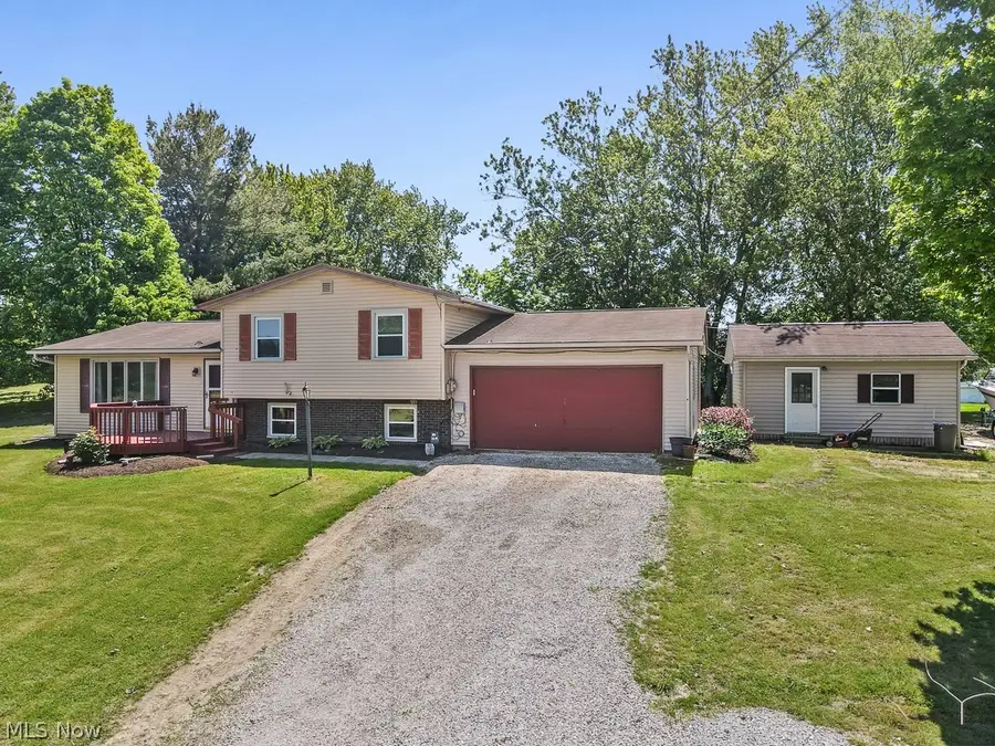 10960 Easton Ne Street, Alliance, OH 44601 - #2