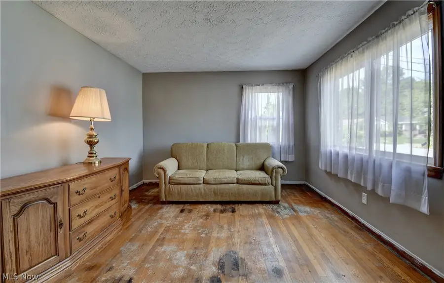 679 Mohawk Avenue, Akron, OH 44305 - #3