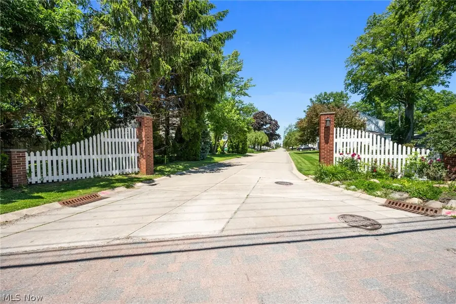100 Lake Edge Drive, Euclid, OH 44123 - #3