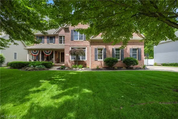 224 Sleepy Hollow Drive, Amherst, OH 44001