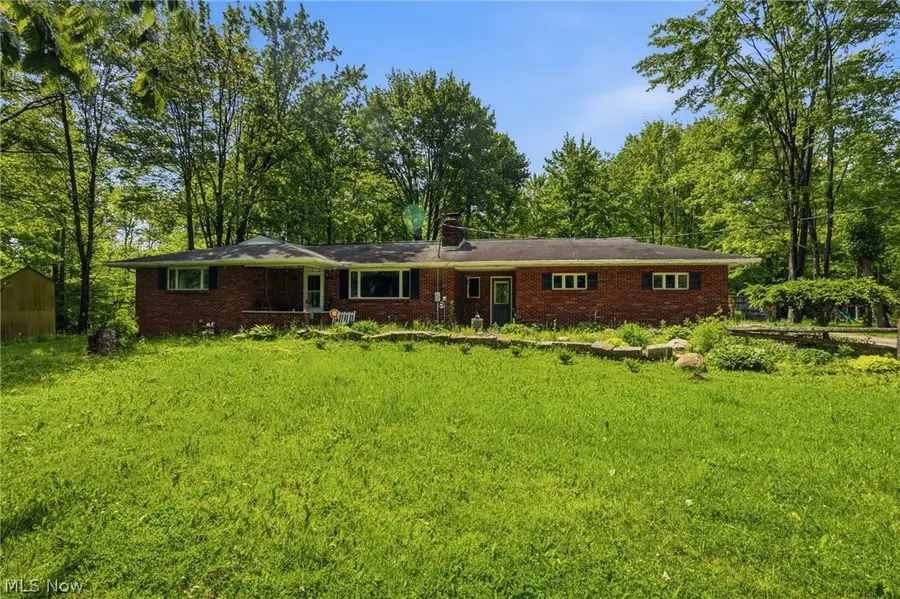 3996 Irishtown Southworth Road, Farmdale, OH 44417 - #2
