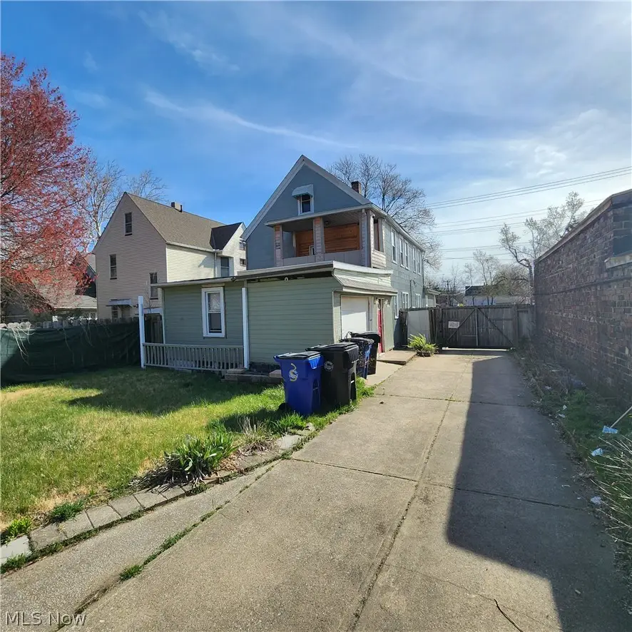 3094 E 65th Street, Cleveland, OH 44127 - #3