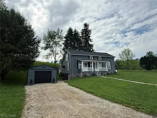 4528 Gintz Ne Road, Dover, OH 44622