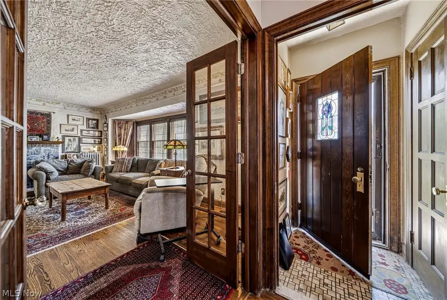 19621 Sussex Road, Shaker Heights, OH 44122 - #2