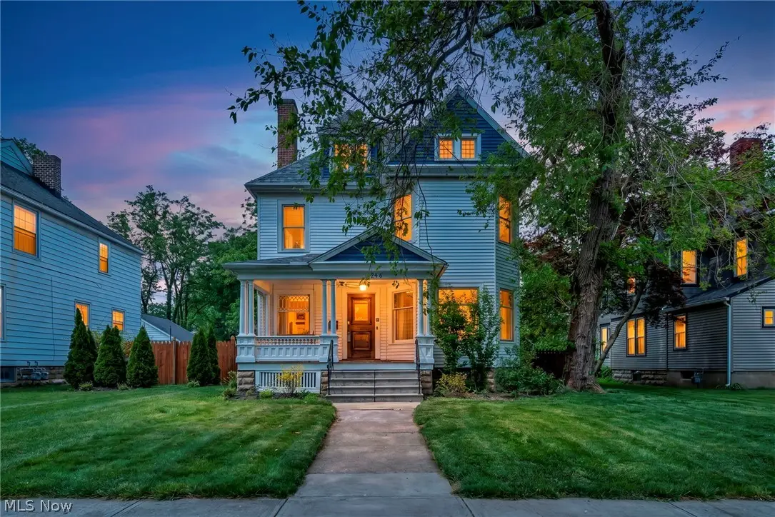 146 Harrison Street, Elyria, OH 44035 - #1