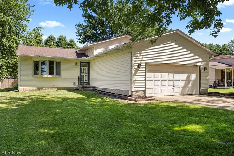 536 Fieldstone Drive, Amherst, OH 44001 - #2