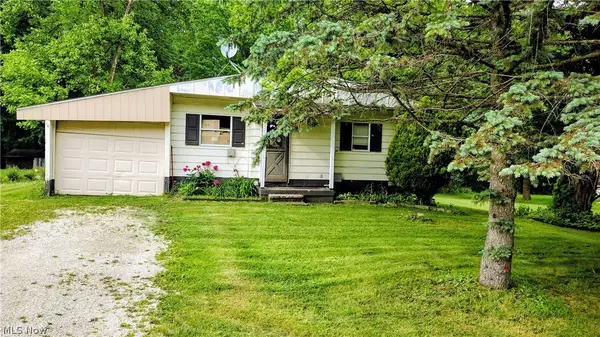 2399 Bonna Drive, Uniontown, OH 44685
