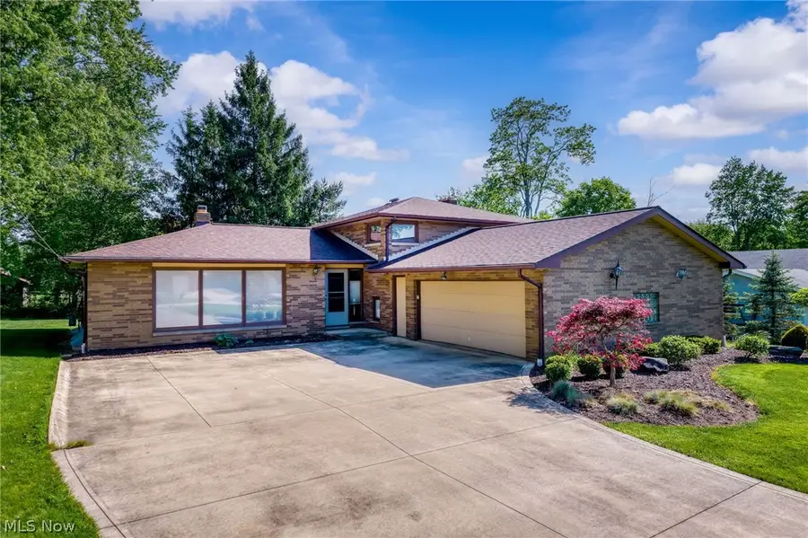 16385 Glendale Avenue, Strongsville, OH 44136 - #2