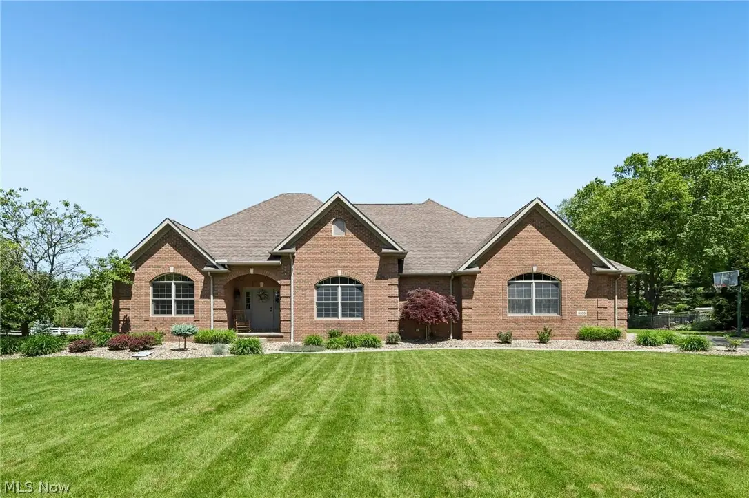 6395 Great Court Nw Circle, Massillon, OH 44646 - #1