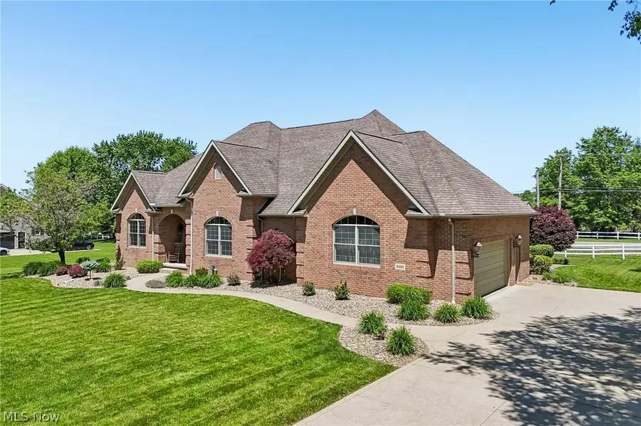 6395 Great Court Nw Circle, Massillon, OH 44646 - #3
