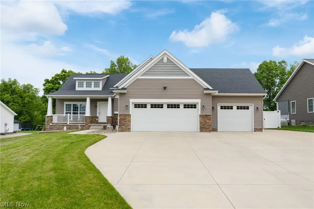 3097 Brumbaugh Nw Street, Greentown, OH 44720 - #1