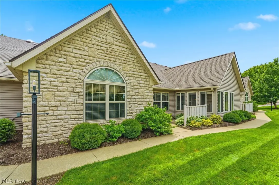 8717 Dublin Ridge Nw Circle, Massillon, OH 44646 - #1