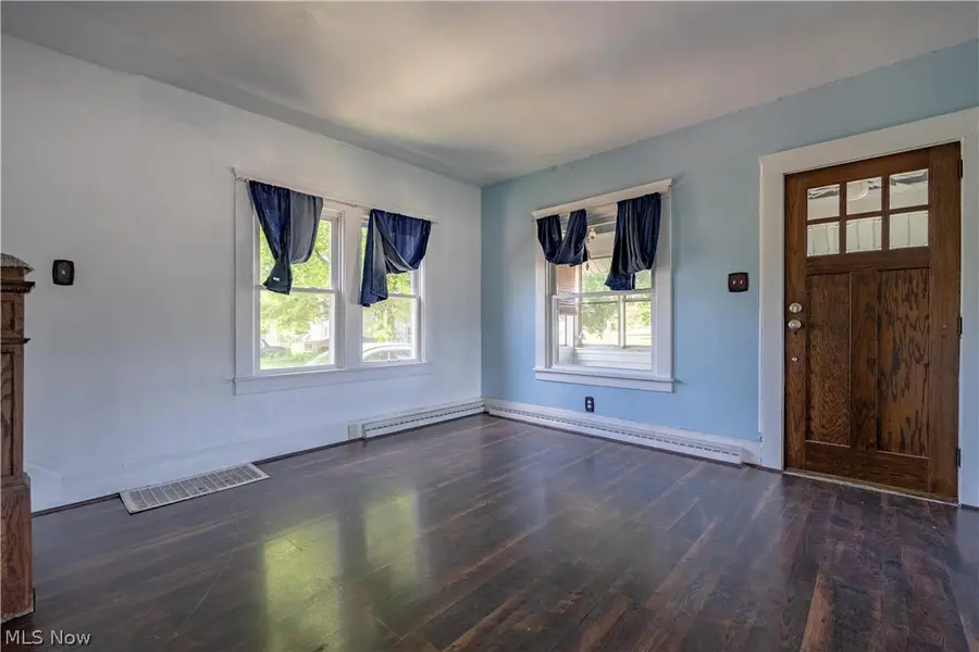 14828 Gaskill Ne Drive, Alliance, OH 44601 - #2