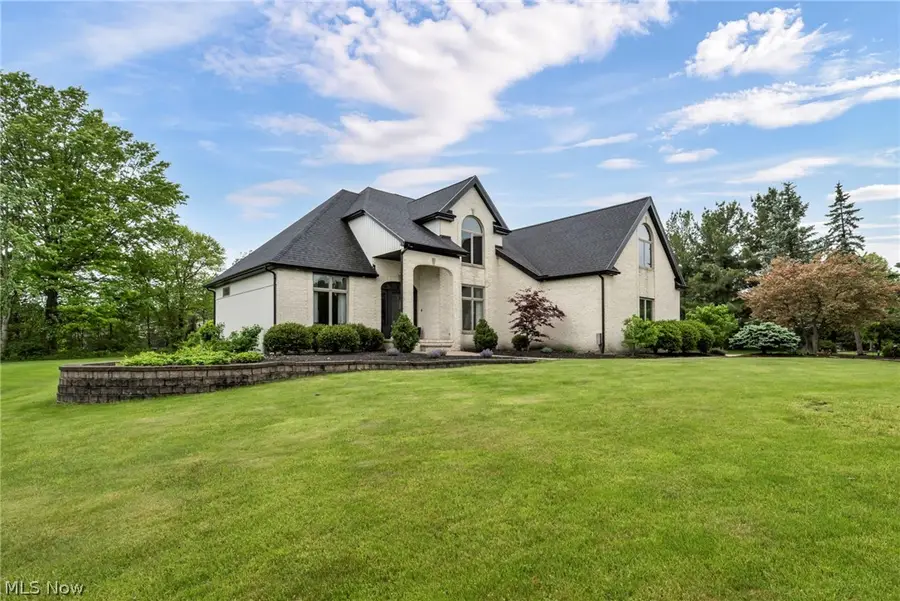 9871 Highland Drive, Brecksville, OH 44141 - #3