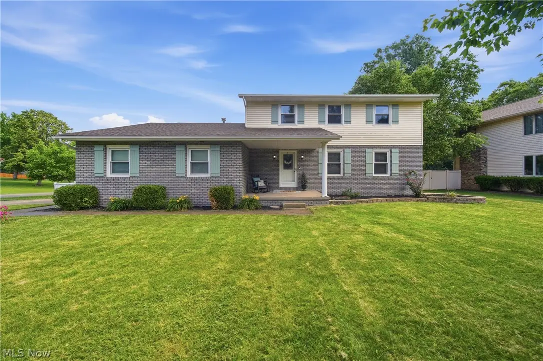 2681 Country Squire Nw Street, Uniontown, OH 44685 - #1