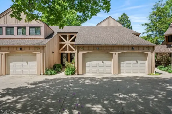 74 Landings Way, Avon Lake, OH 44012