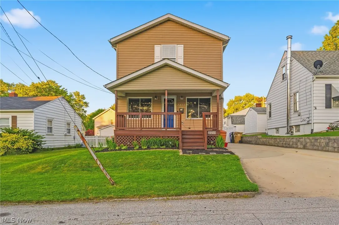 2213 10th Street, Cuyahoga Falls, OH 44221 - #1