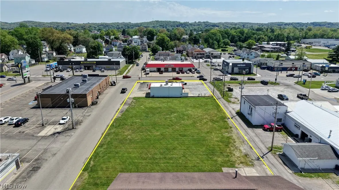 Vine Street, Coshocton, OH 43812 - #1