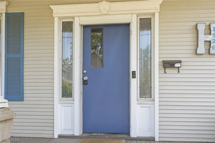 1526 Frazer Nw Avenue, Canton, OH 44703 - #3