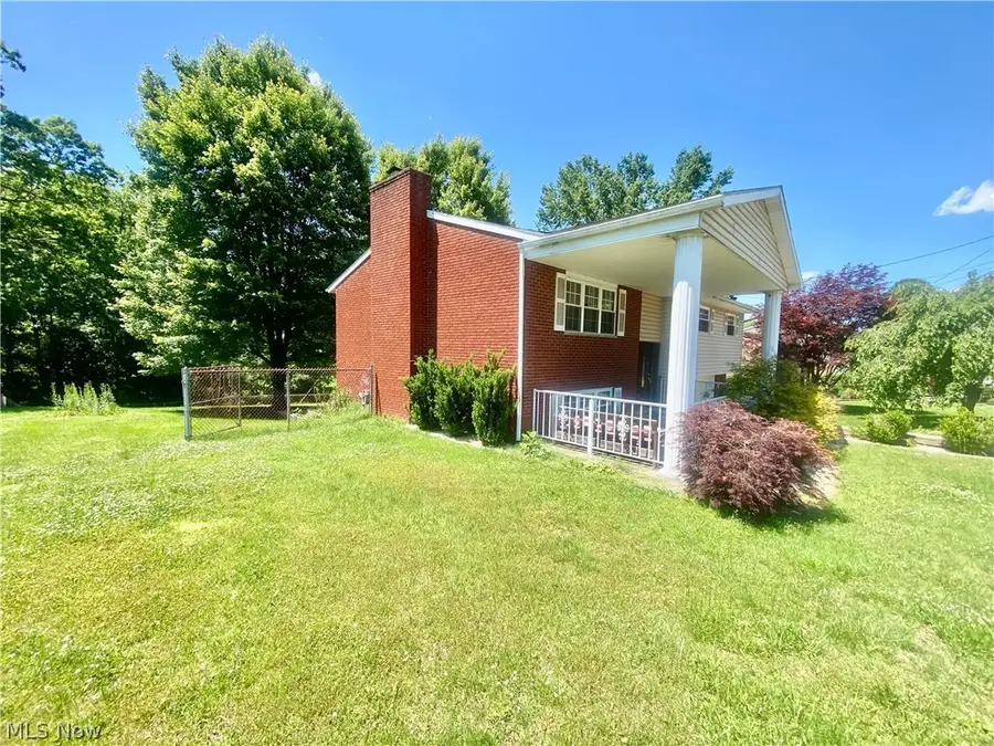 56 Haislop St, Washington, WV 26181 - #2
