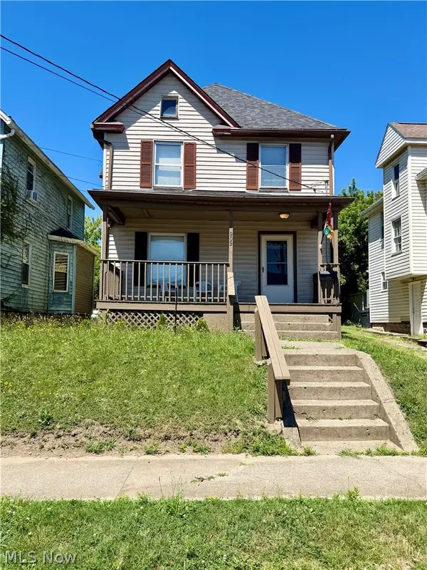 909 Clarendon Sw Avenue, Canton, OH 44710