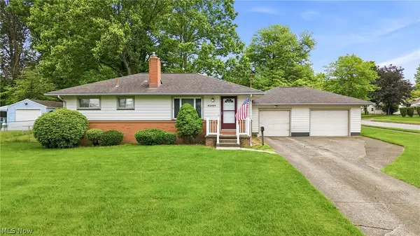3195 Sunnybrooke Drive, Youngstown, OH 44511