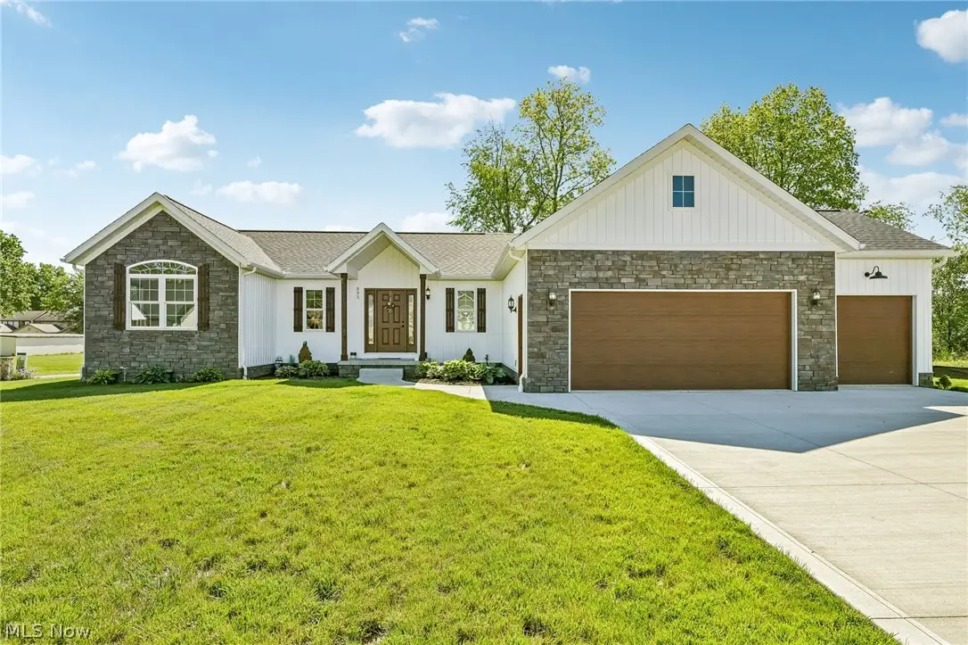 533 E Lakewood Drive, Canal Fulton, OH 44614 - #1
