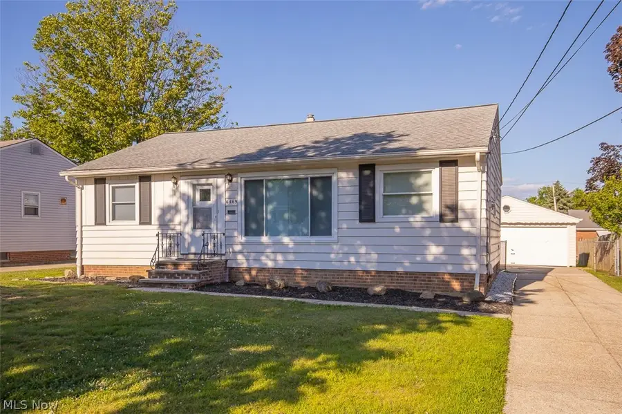 6469 Anita Drive, Parma Heights, OH 44130 - #2