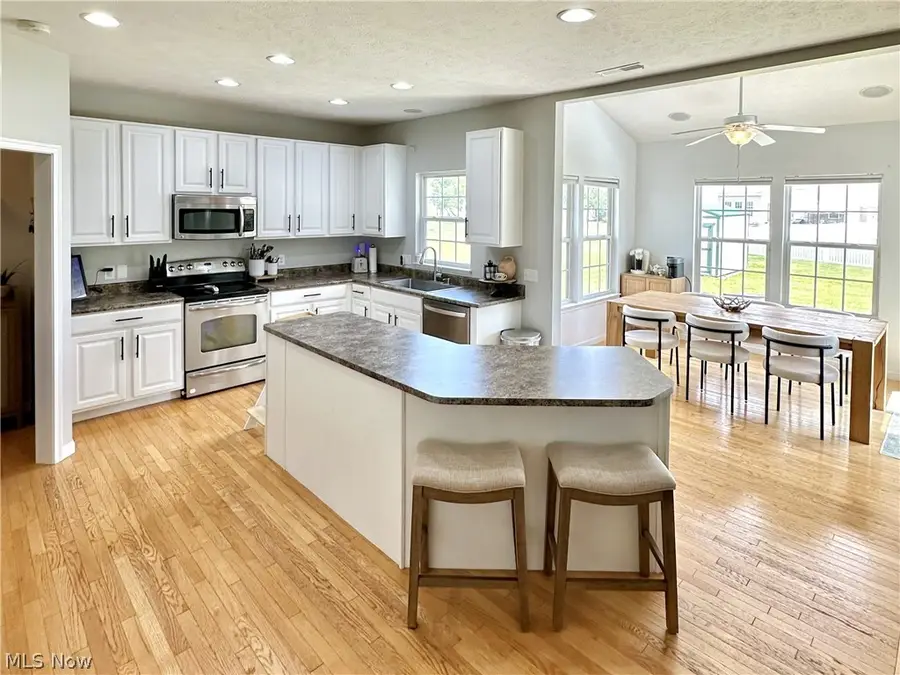 1669 Seabiscuit Ne Drive, Canton, OH 44721 - #3