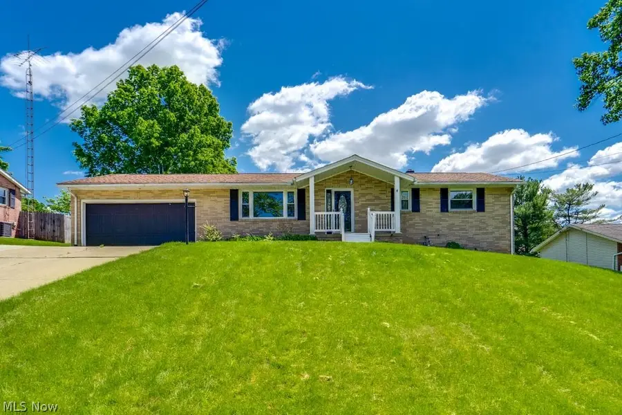 1704 Plymouth Knoll Nw Avenue, Massillon, OH 44646 - #2