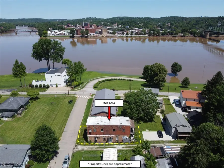 107 Main Street, Williamstown, WV 26187 - #2