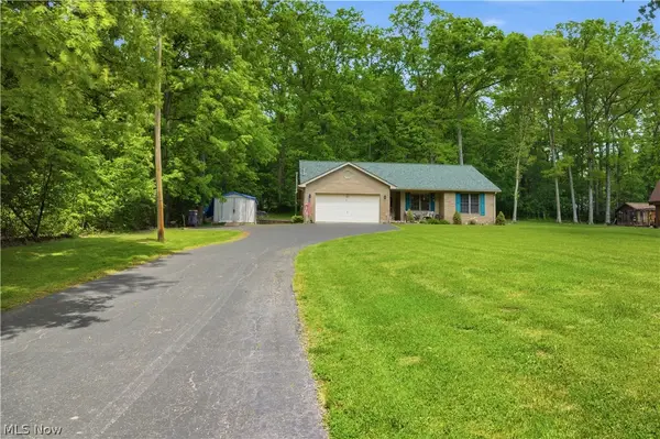 48266 Dyke Road, Negley, OH 44441